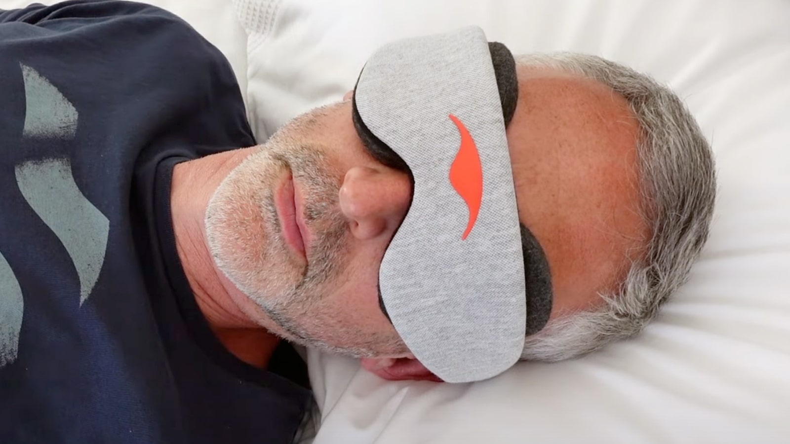 man wearing the Manta sleep mask