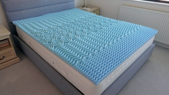 lucid latex mattress topper