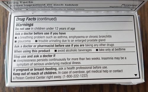 photo of the warnings that are written on a box of unisom sleeptabs