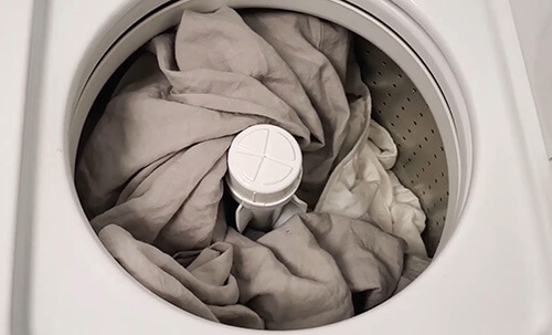 the Baloo weighted blanket and cover inside a washing machine