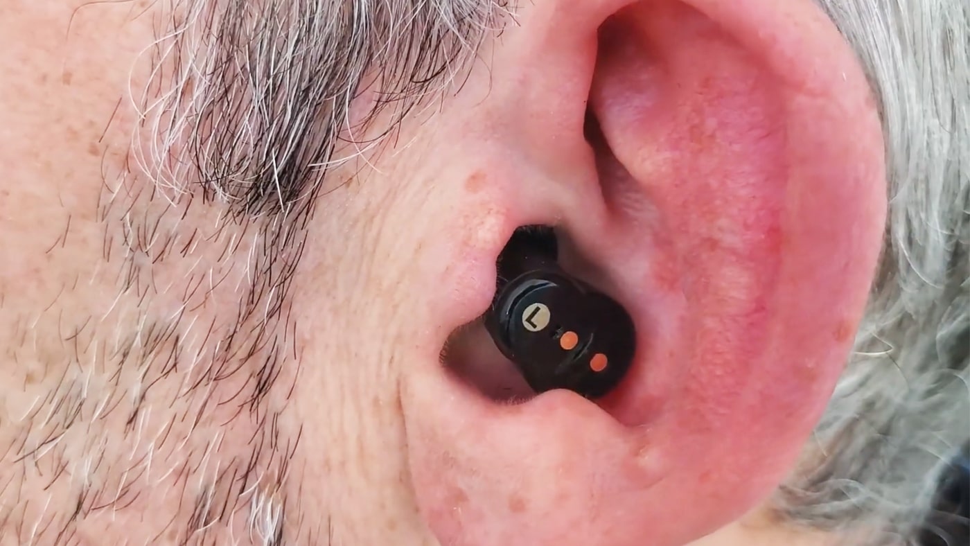 Quieton 2 earbud in ear