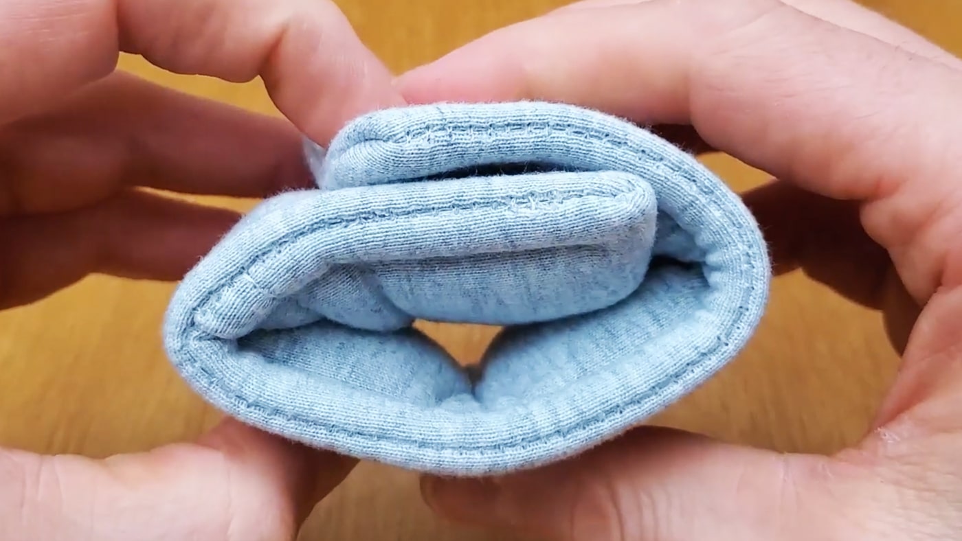 Drowsie pillow speaker folded up