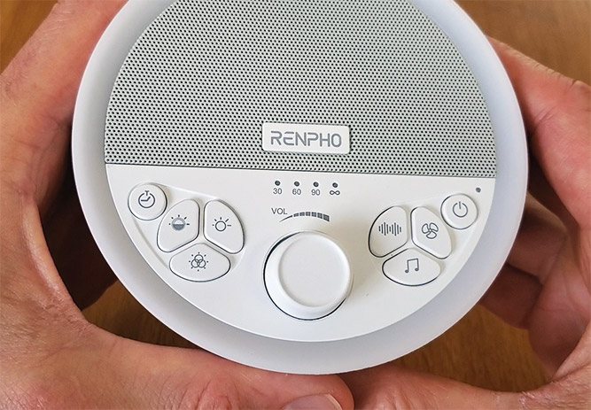 photo of the renpho sound machine butttons