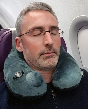 https://www.nosleeplessnights.com/wp-content/uploads/2022/08/purefly-inflatable-neck-pillow.jpg