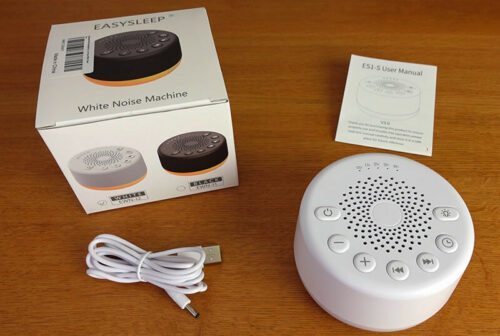 photo of the Easysleep sound machine, the box, power cable, and user manual