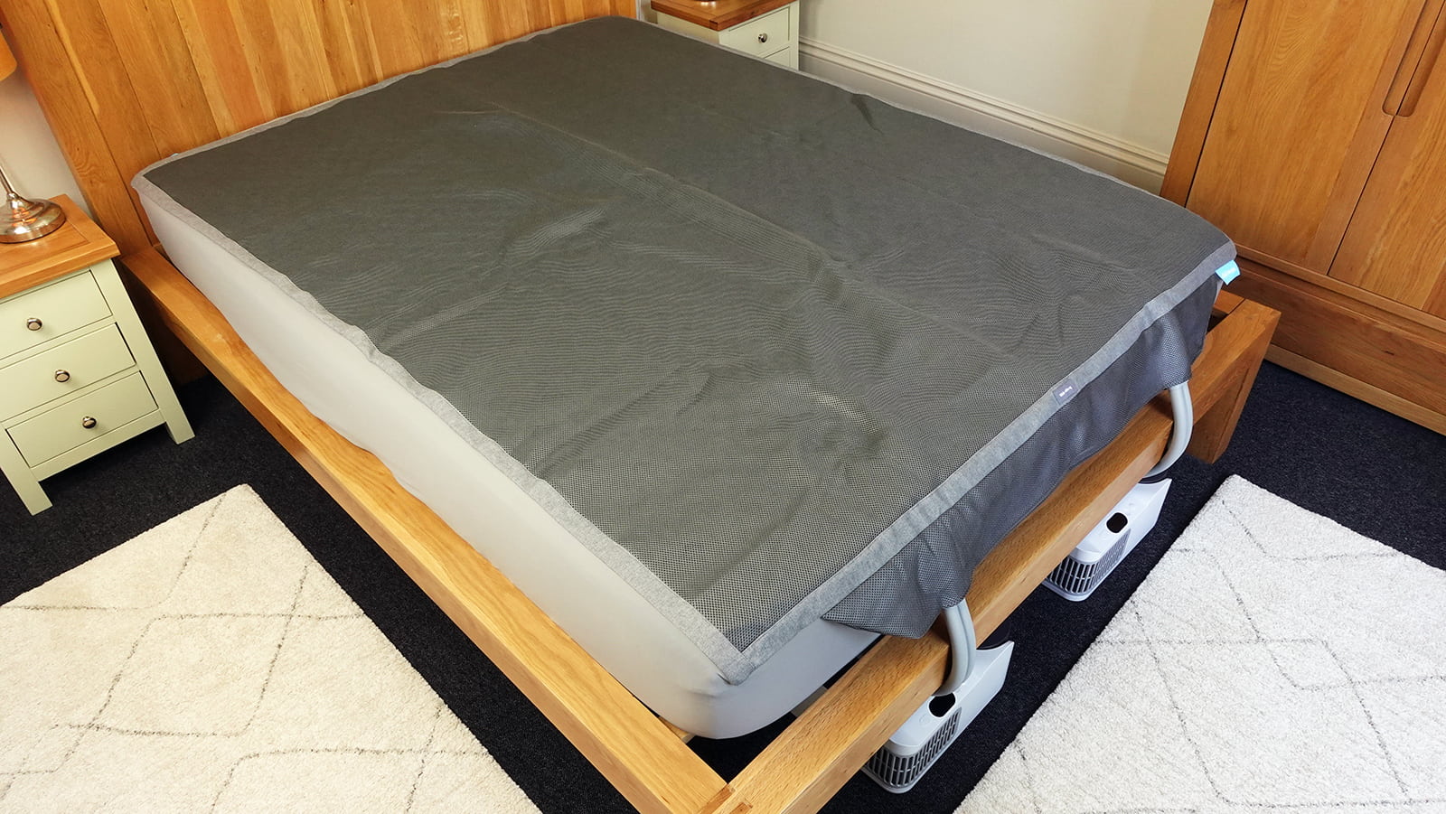 chilipad cock pro mattress topper and control units overview photo 