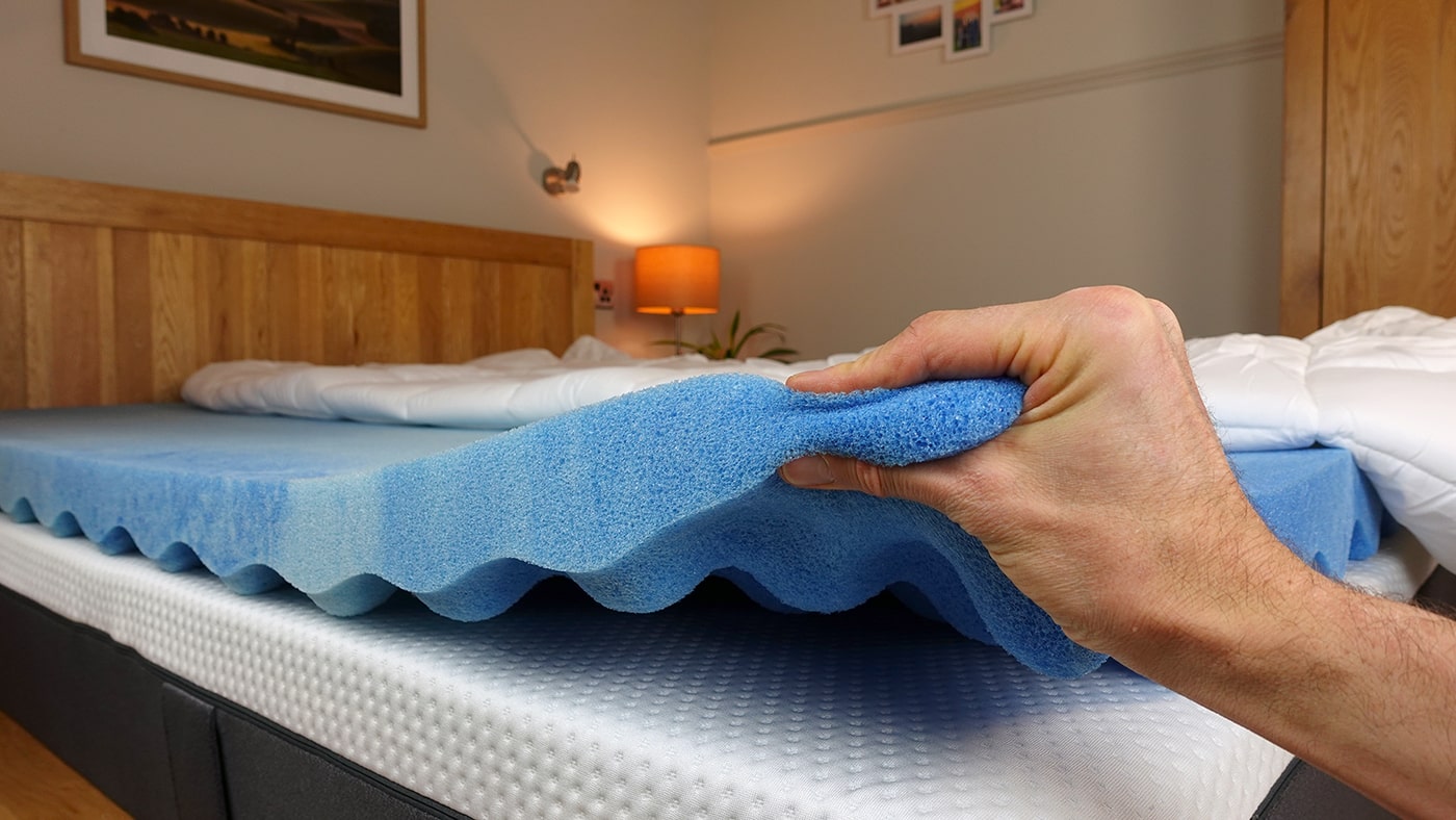 hang squeezing the sleep innovations mattress topper memory foam layer