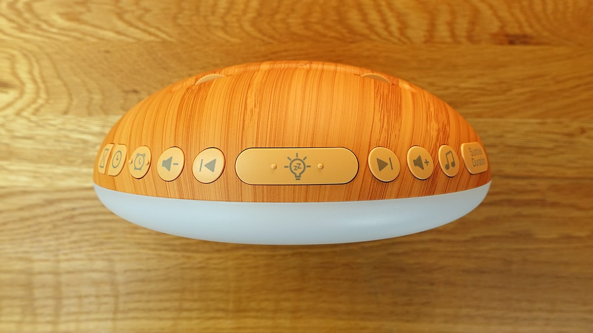 photo of the buttons on top of the  Reacher sunrise alarm clock