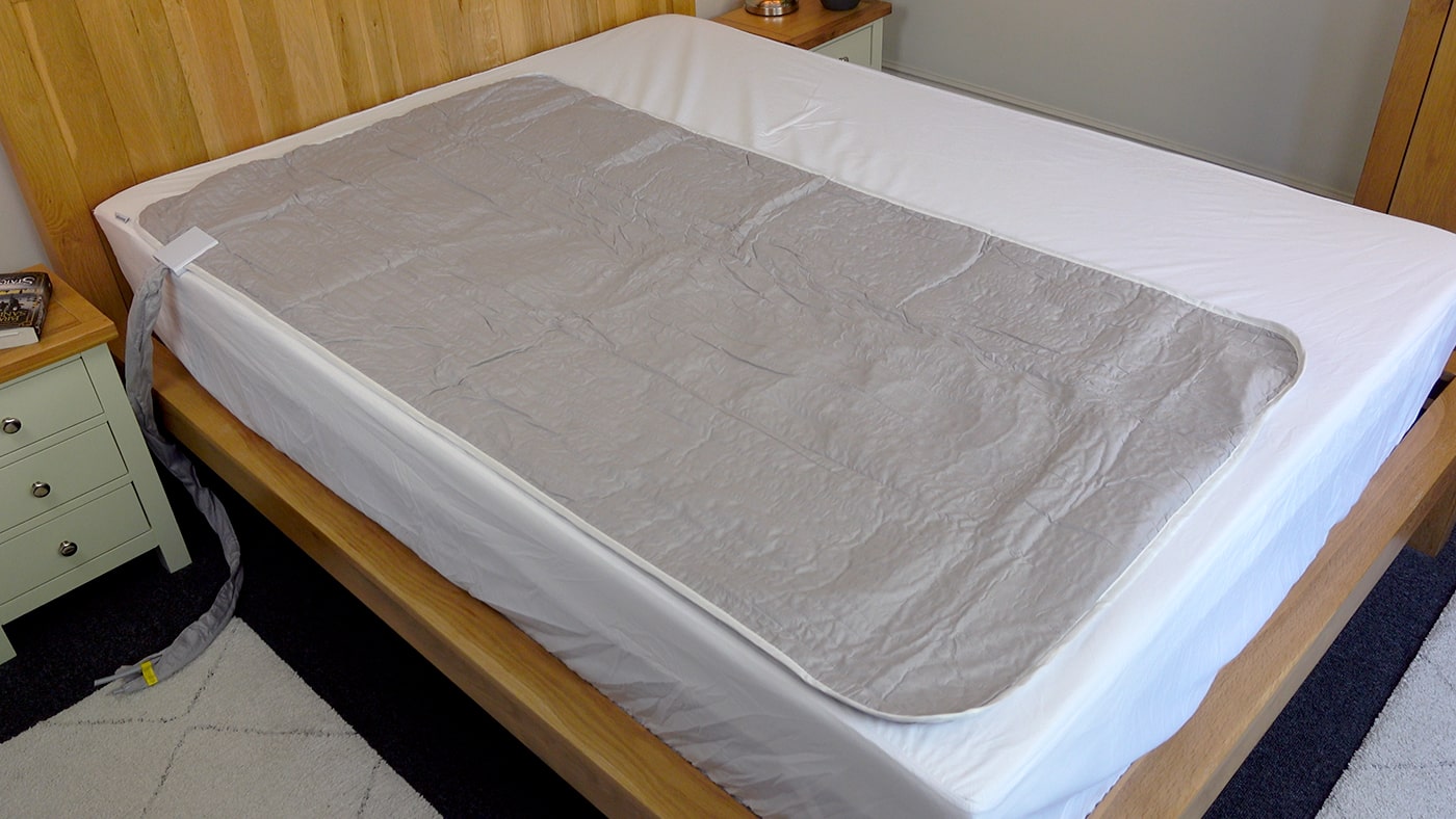Adamson B10 cooling mattress pad