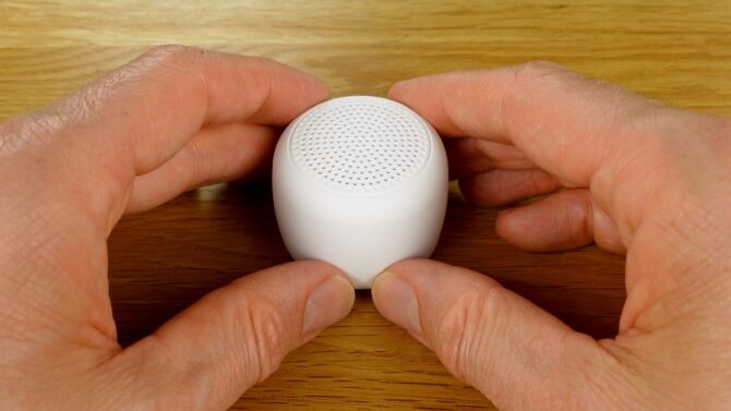 Babelio white noise machine
