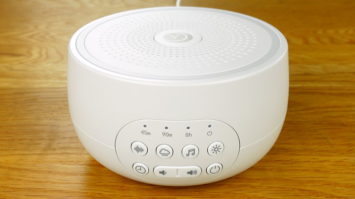 Yogasleep Dreamcenter sound machine